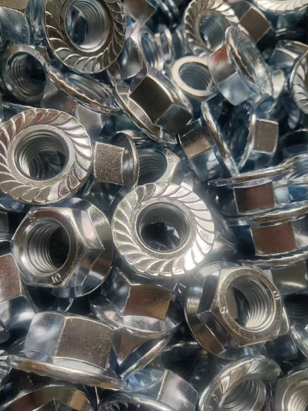 Serrated Flange Nuts detail photo